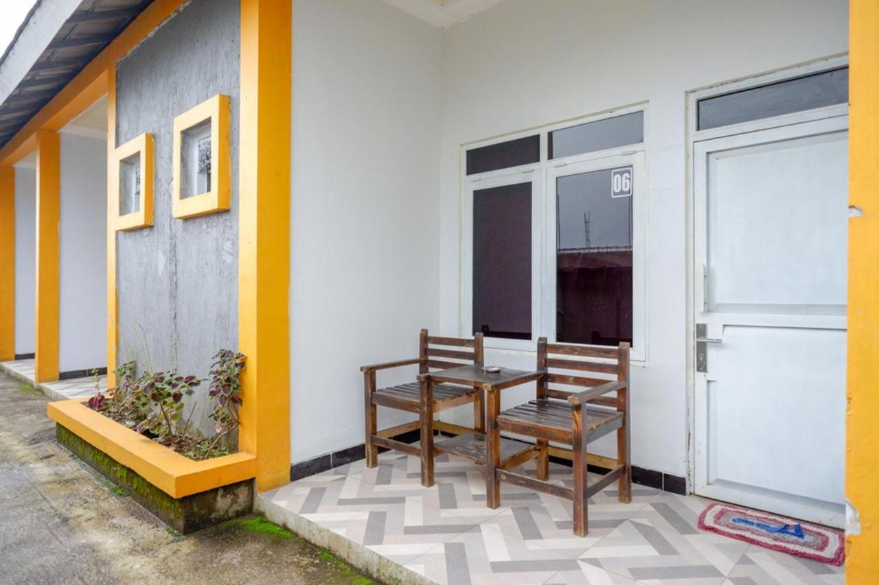 Reddoorz Near Candi Cetho Karanganyar Karanganyar  Exterior foto